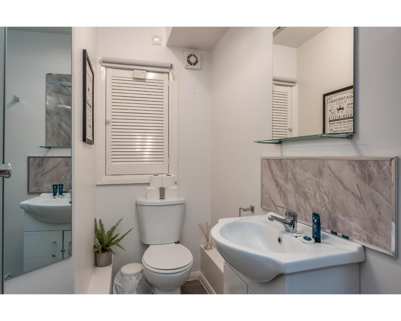 Central Belfast Apartments Jubilee Heights エクステリア 写真